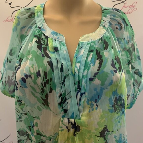 St. John's Bay. Size PL. Chiffon PinTucks Blouson Blouse. Raglan Sleeve. B84. - Picture 2 of 6